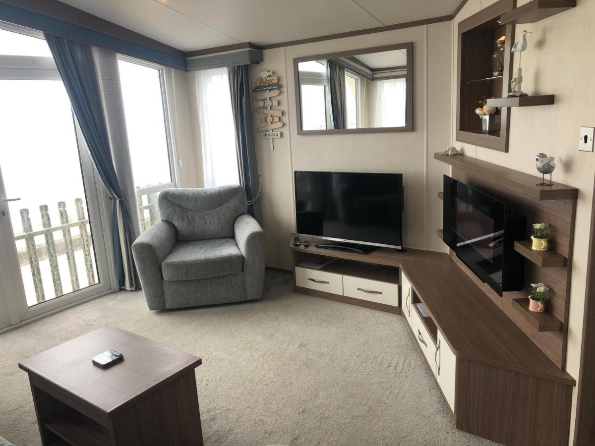 Caravan Hire Golden Sands Sea Front Kinmel Bay Екстериор снимка